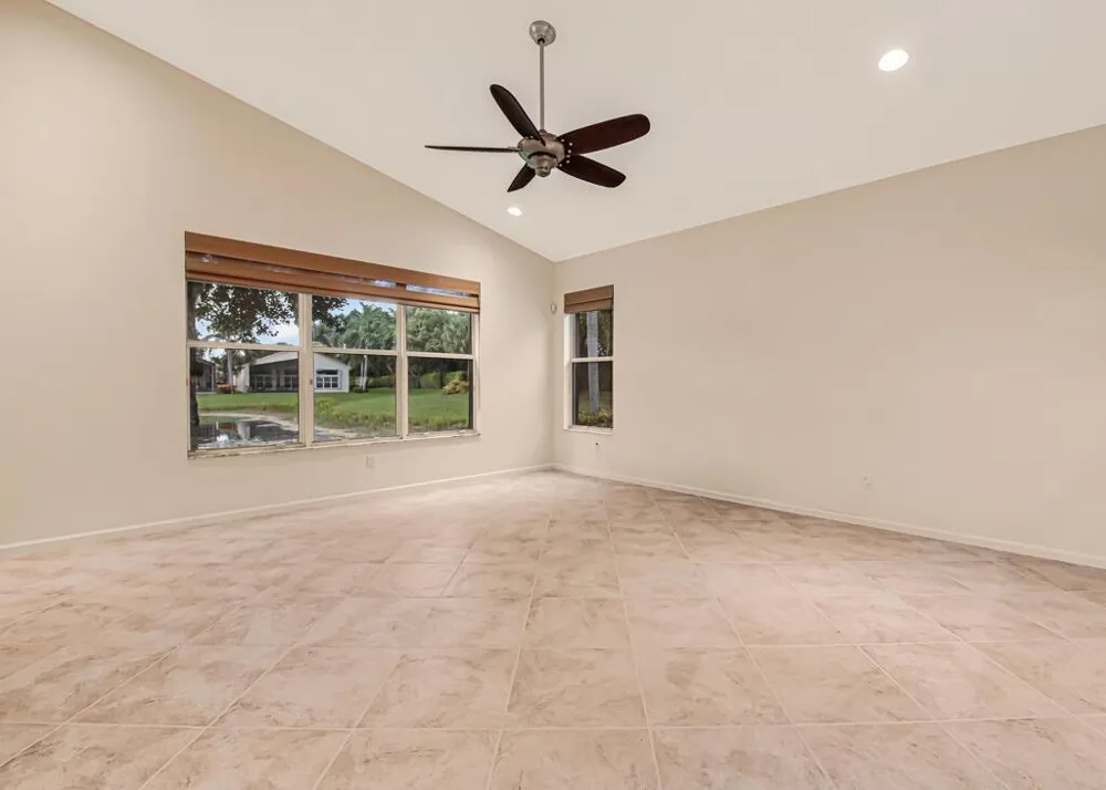 7911 Ferndale Bend Drive Lake Worth, FL 33467