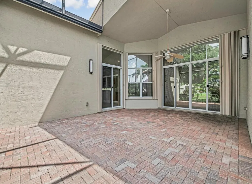 7911 Ferndale Bend Drive Lake Worth, FL 33467