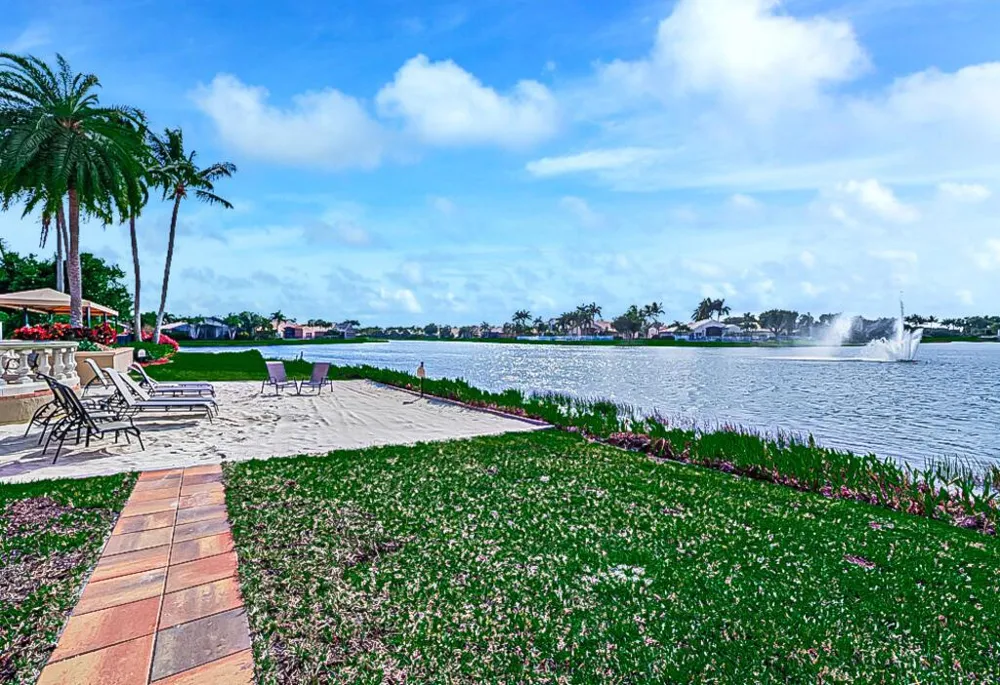 7911 Ferndale Bend Drive Lake Worth, FL 33467