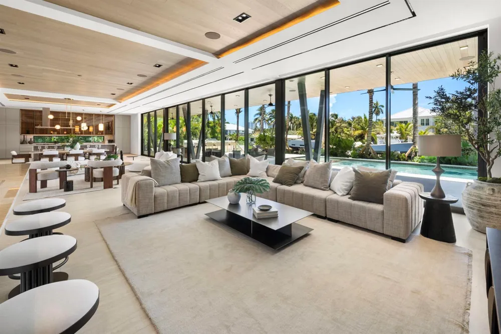 600 Solar Isle Drive Fort Lauderdale, FL 33301