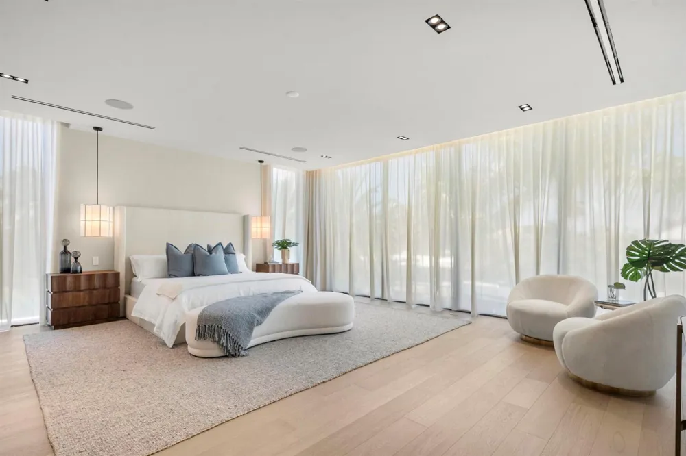 600 Solar Isle Drive Fort Lauderdale, FL 33301