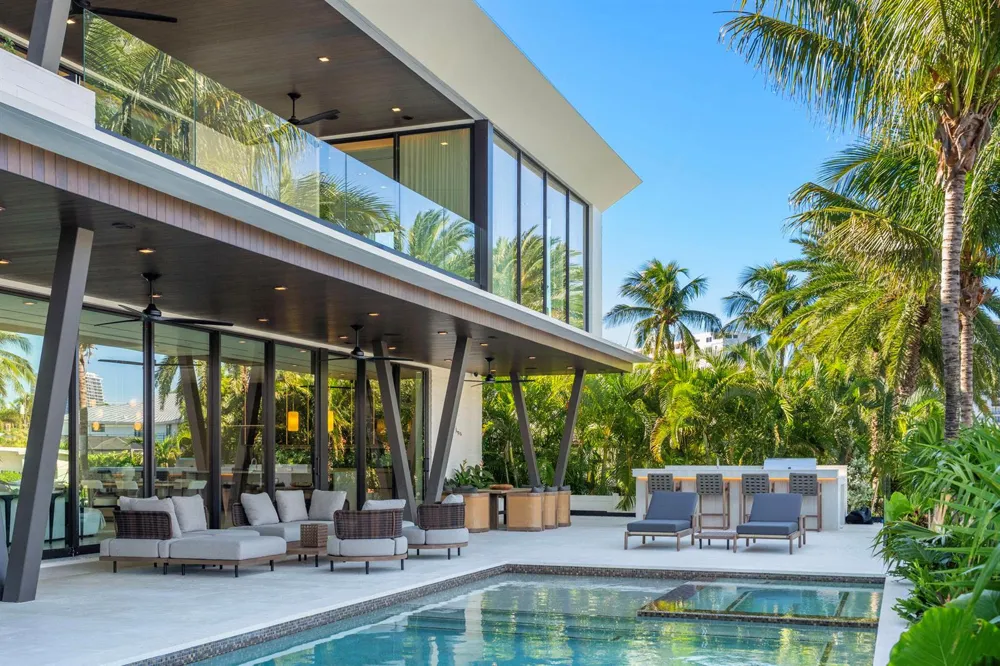 600 Solar Isle Drive Fort Lauderdale, FL 33301