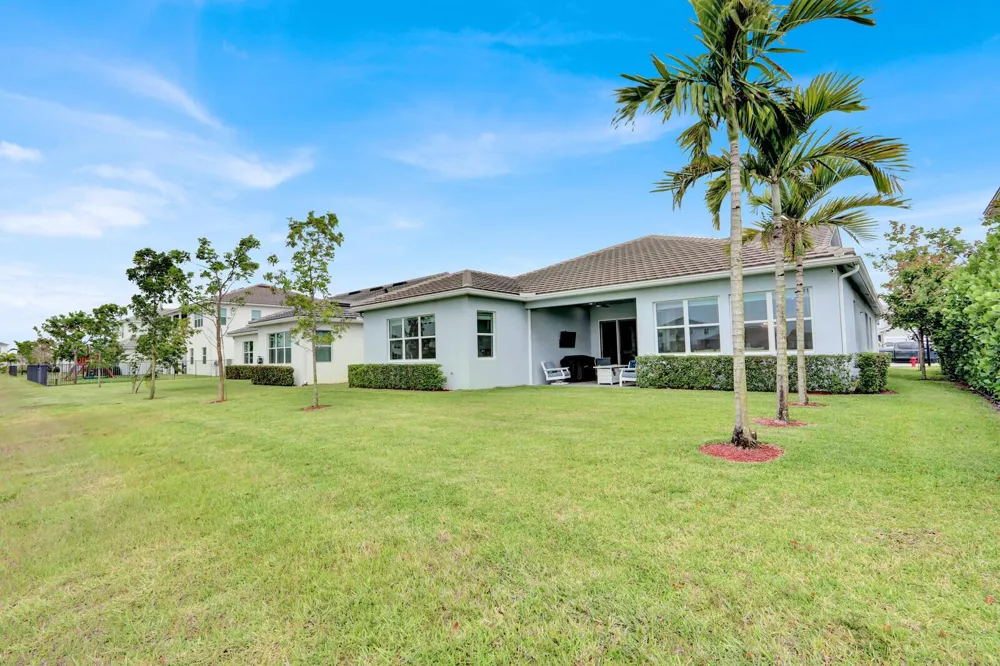 4941 Liberty Lane Westlake, FL 33470