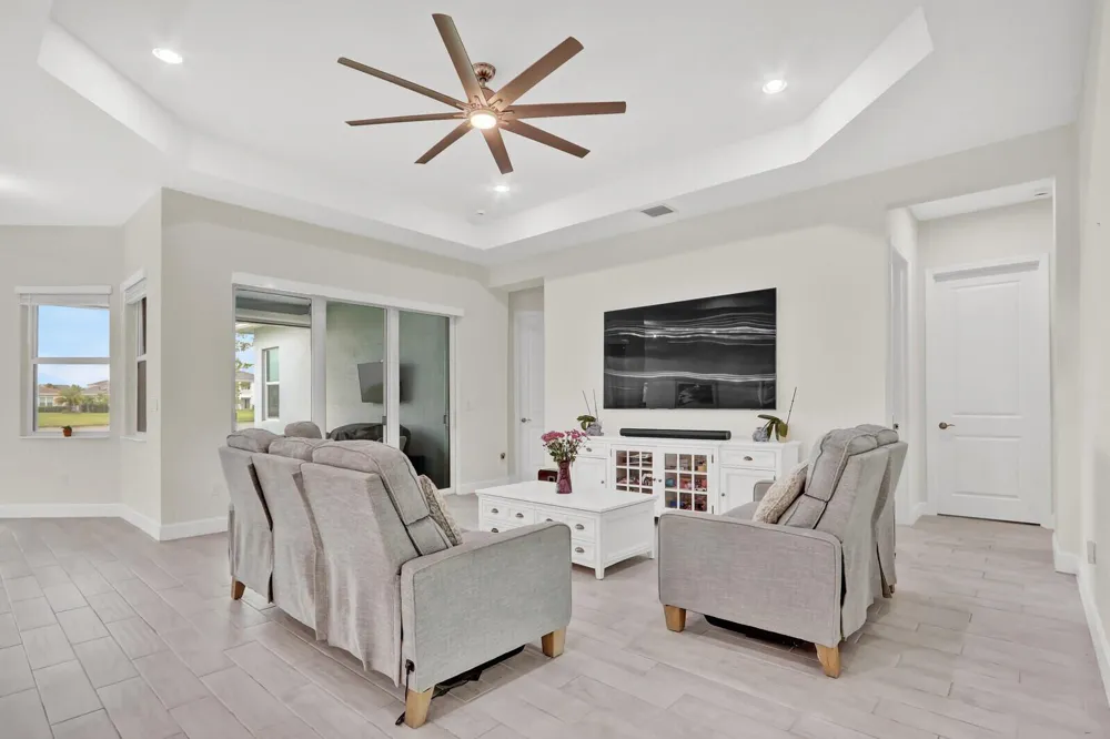 4941 Liberty Lane Westlake, FL 33470