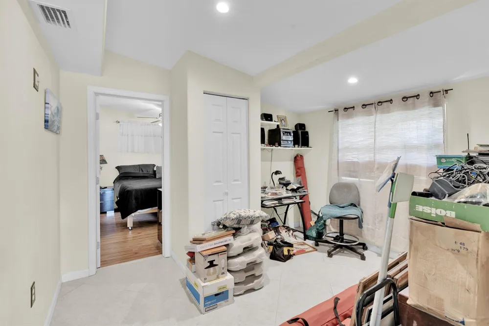 5221 NE 16TH AVENUE Pompano Beach, FL 33064