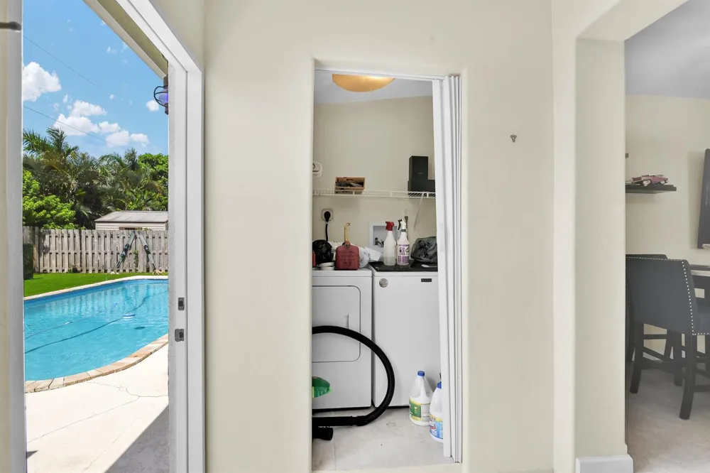 5221 NE 16TH AVENUE Pompano Beach, FL 33064