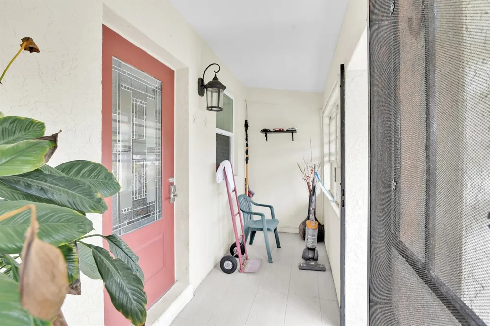 5221 NE 16TH AVENUE Pompano Beach, FL 33064
