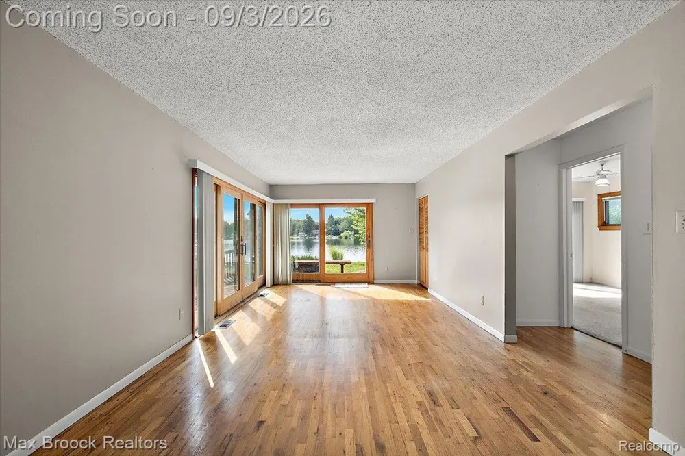 1930 Lake Pointe Drive Brandon Charter Township, MI 48462