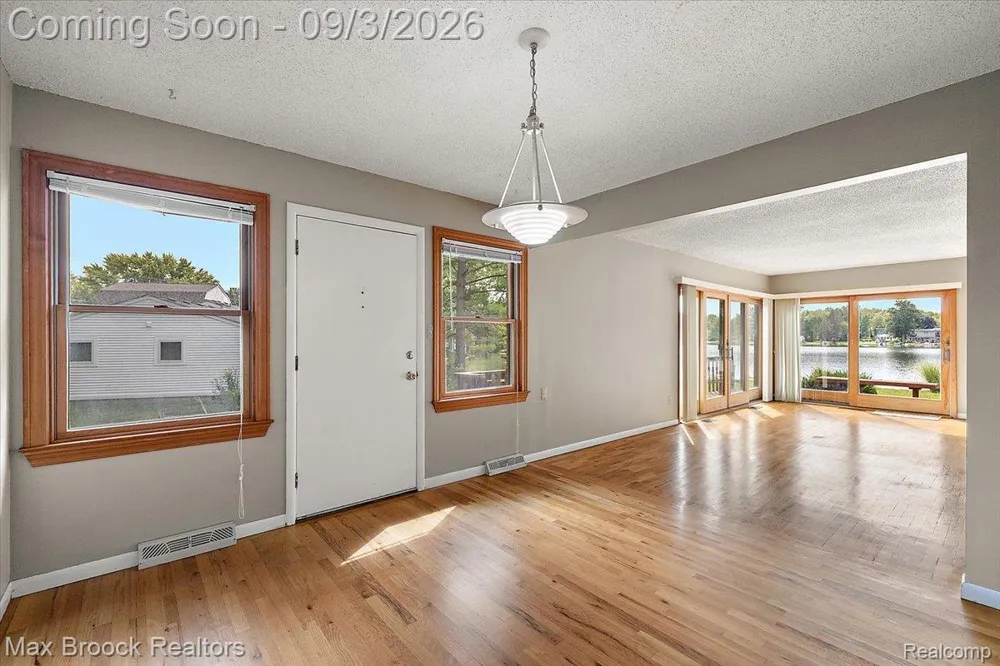 1930 Lake Pointe Drive Brandon Charter Township, MI 48462