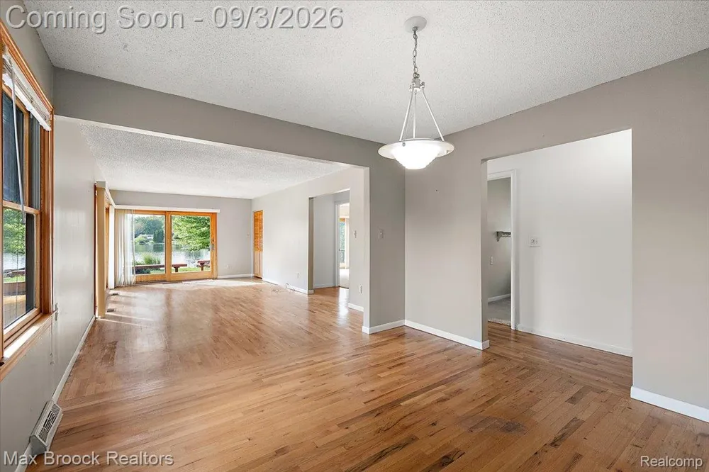 1930 Lake Pointe Drive Brandon Charter Township, MI 48462