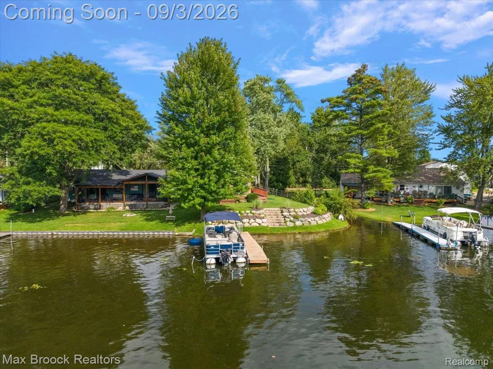 1930 Lake Pointe Drive Brandon Charter Township, MI 48462