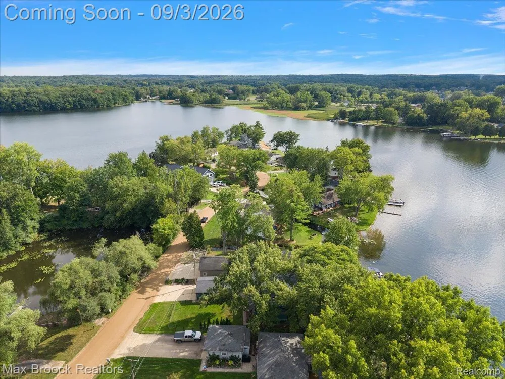 1930 Lake Pointe Drive Brandon Charter Township, MI 48462