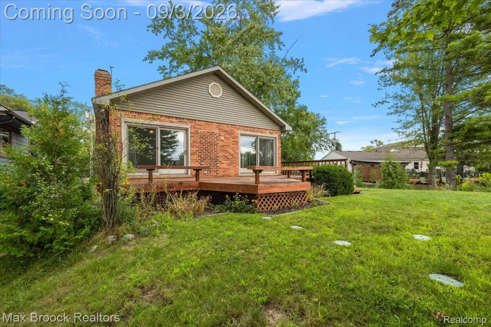 1930 Lake Pointe Drive Brandon Charter Township, MI 48462