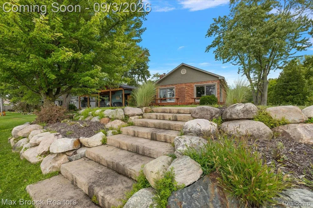 1930 Lake Pointe Drive Brandon Charter Township, MI 48462