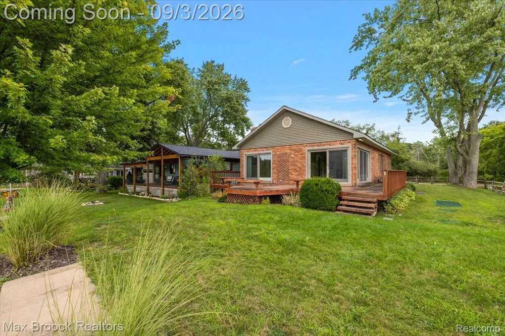 1930 Lake Pointe Drive Brandon Charter Township, MI 48462