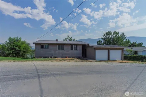 38 Hart Road