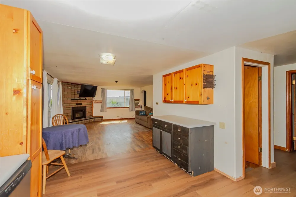 38 Hart Road Oroville, WA 98844