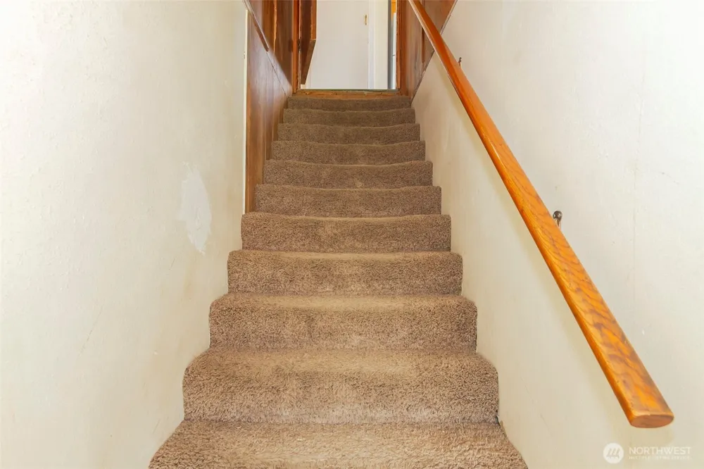 38 Hart Road Oroville, WA 98844