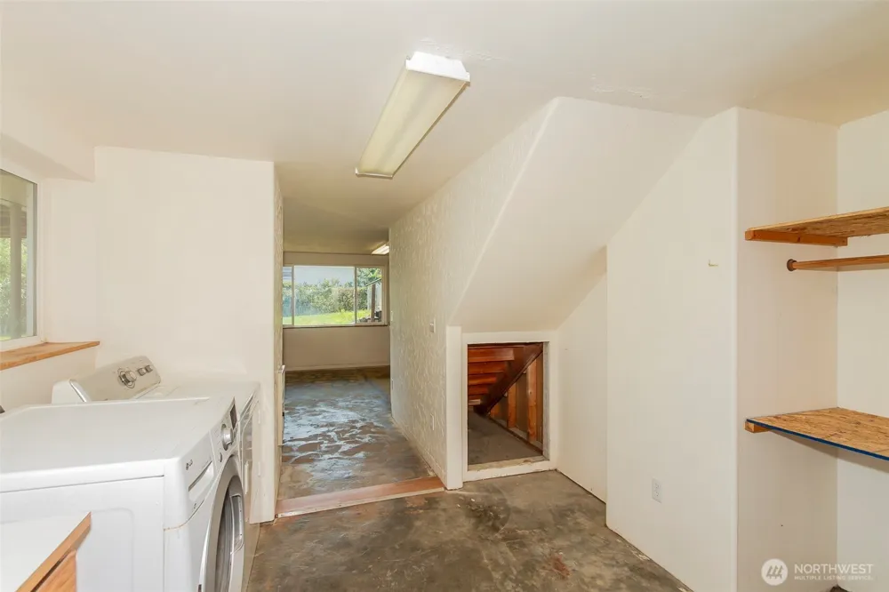 38 Hart Road Oroville, WA 98844
