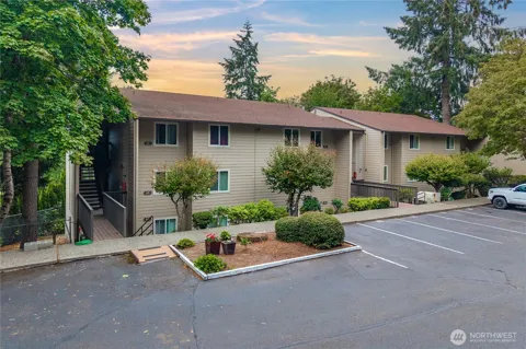 303 Kenyon Street NW #2A