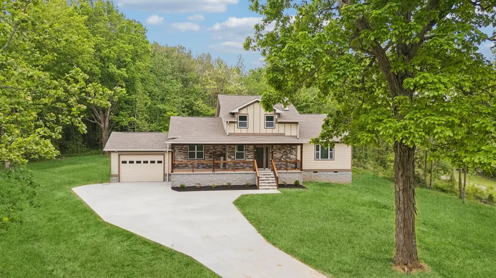 1198 Rogues Fork Rd Bethpage, TN 37022