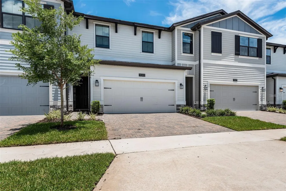 11043 WHISTLING PINE WAY Orlando, FL 32832