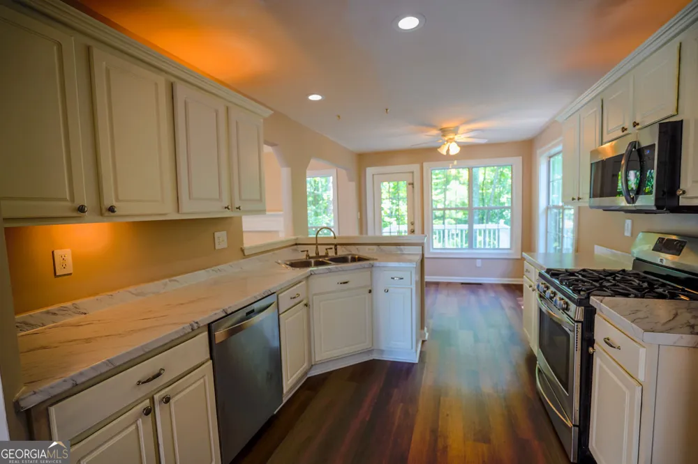 4340 Mapleton WAY Cumming, GA 30028