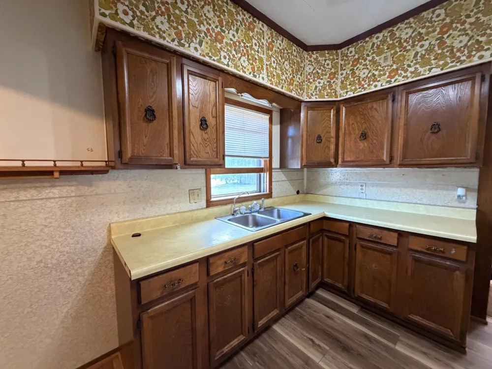 331 SW Park Street Luverne, MN 56156