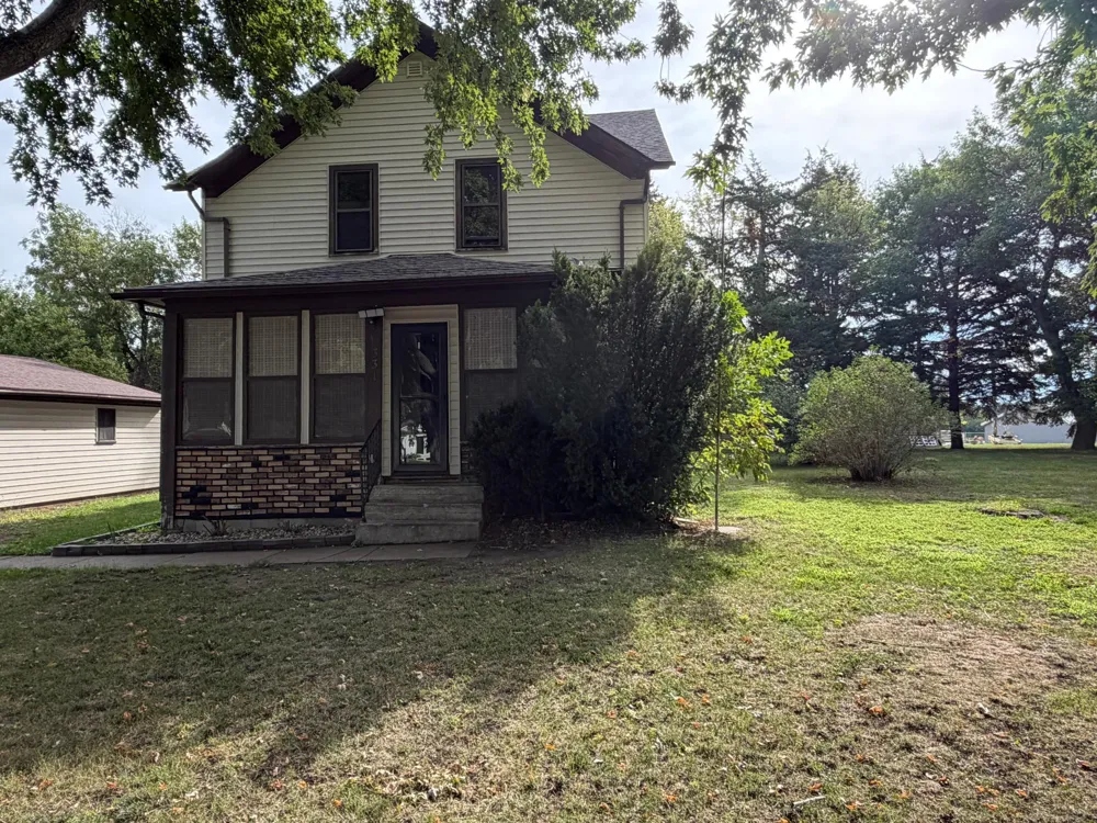 331 SW Park Street Luverne, MN 56156