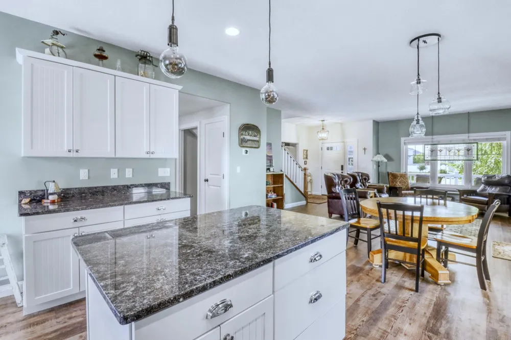 4945 38th Avenue S Fargo, ND 58104