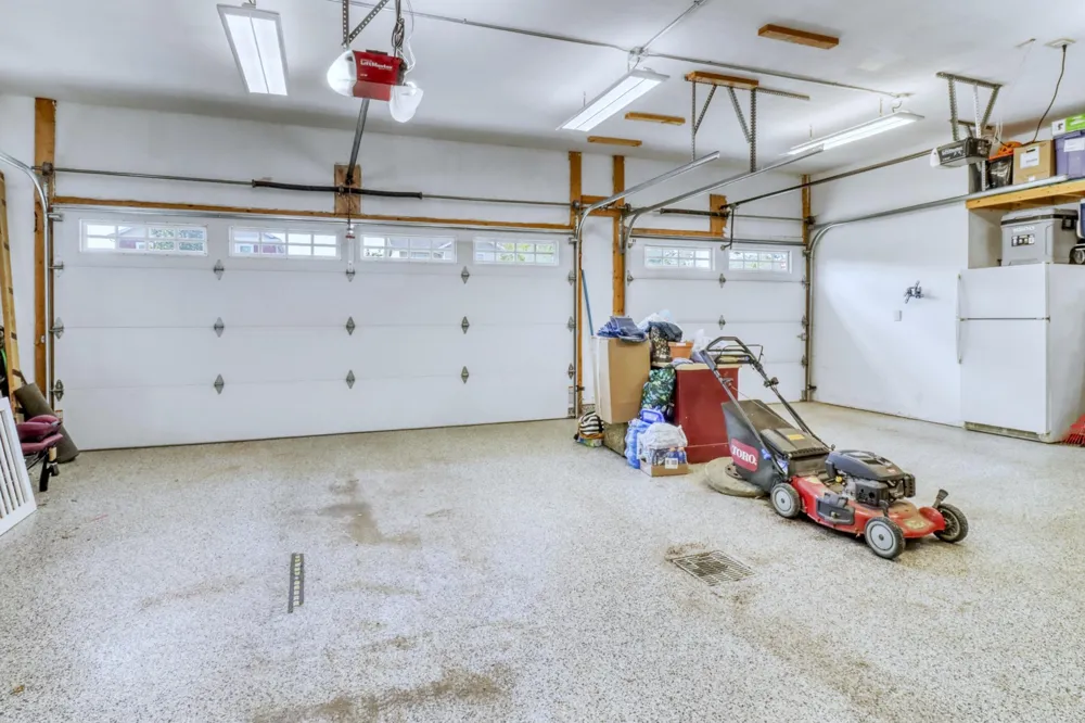 4945 38th Avenue S Fargo, ND 58104