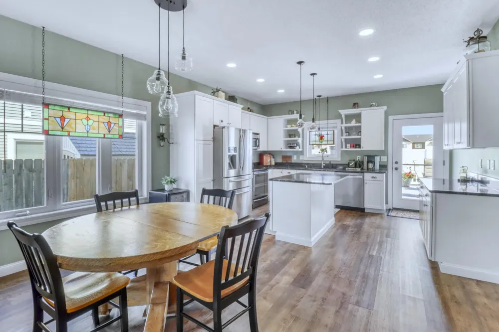 4945 38th Avenue S Fargo, ND 58104