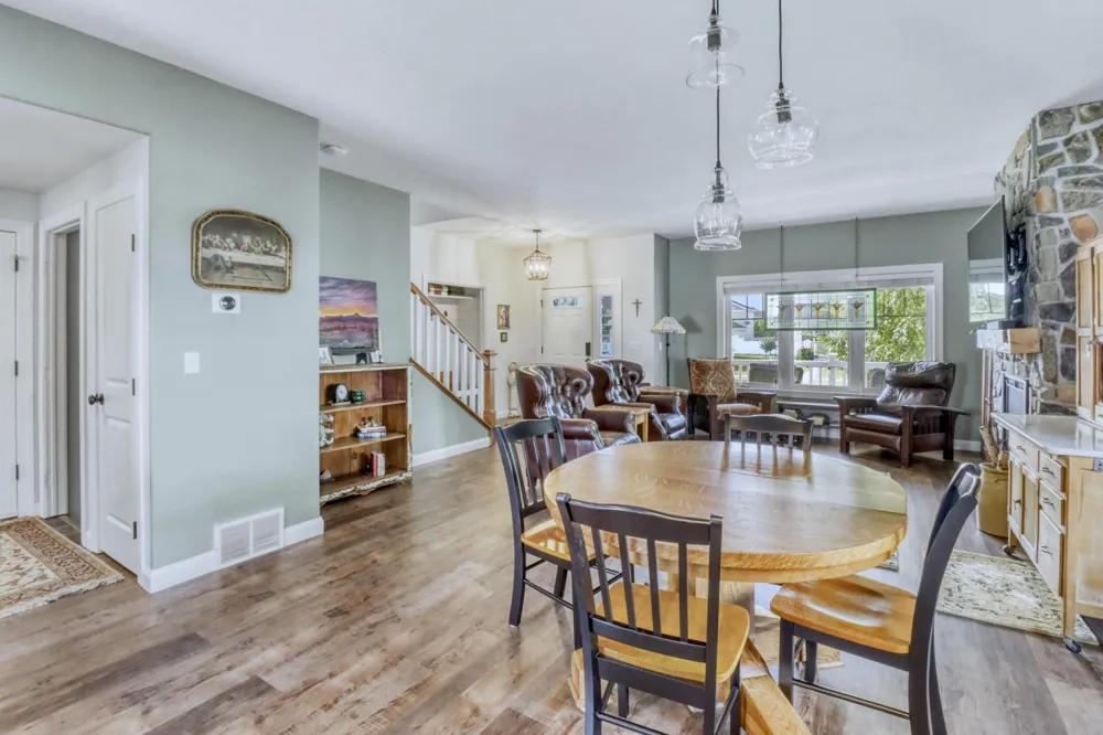 4945 38th Avenue S Fargo, ND 58104