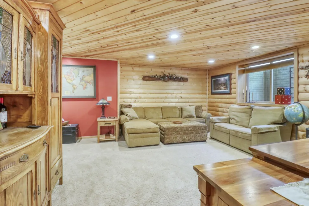 4945 38th Avenue S Fargo, ND 58104