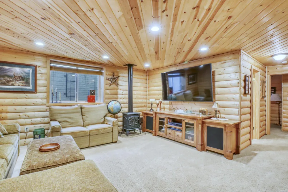 4945 38th Avenue S Fargo, ND 58104