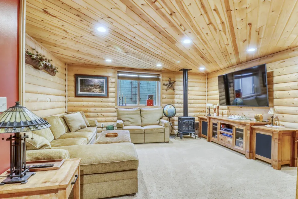 4945 38th Avenue S Fargo, ND 58104