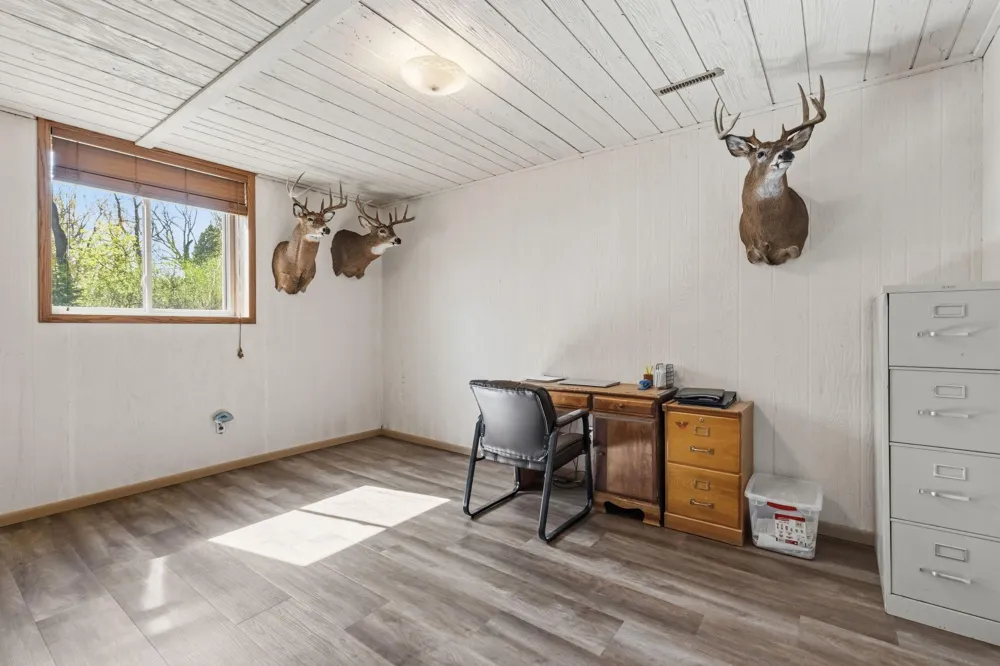 3015 Valleywood Drive SW Rochester, MN 55902