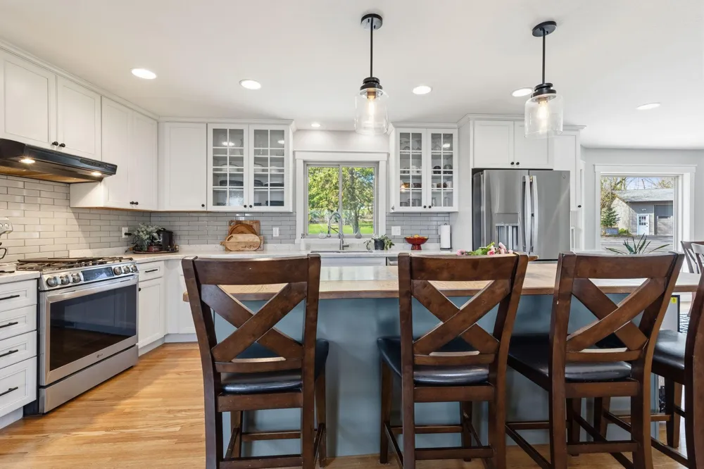 3015 Valleywood Drive SW Rochester, MN 55902
