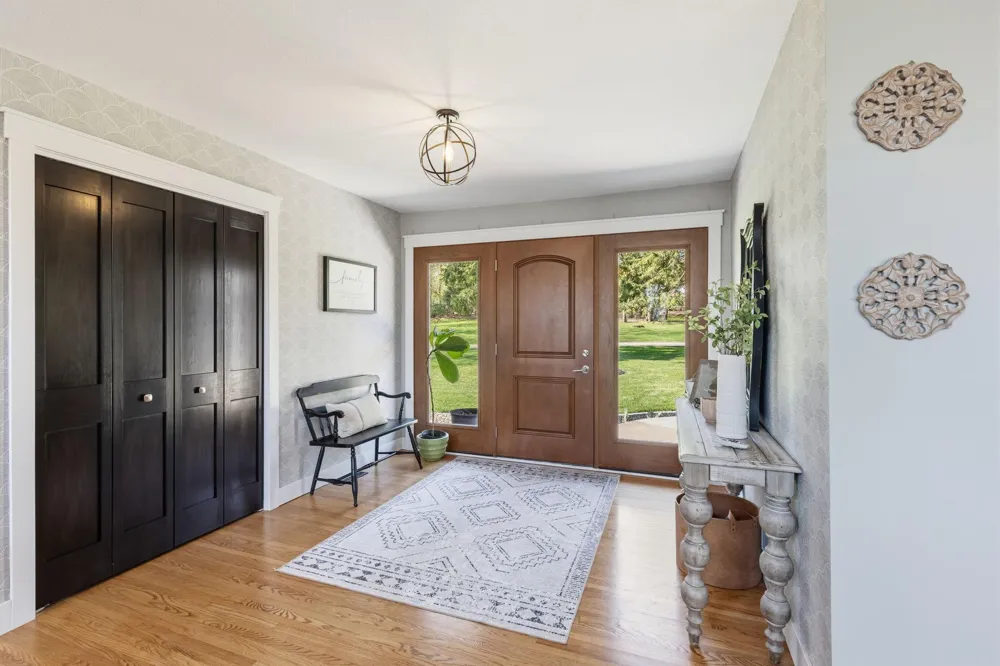 3015 Valleywood Drive SW Rochester, MN 55902