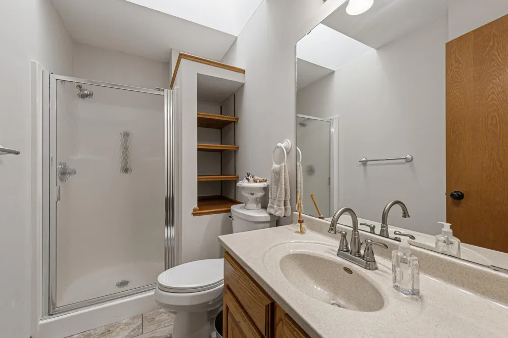 1612 Trailwood Lane SW Faribault, MN 55021