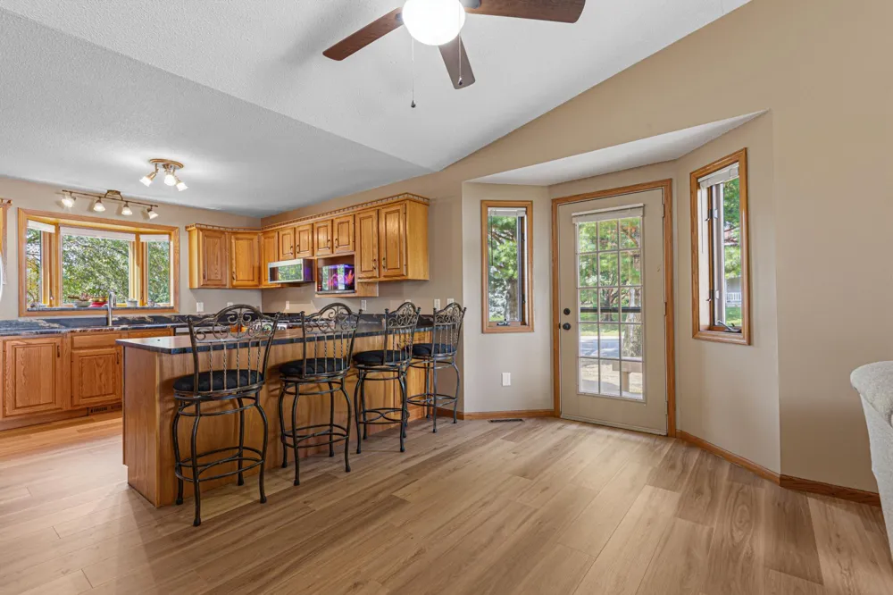 1612 Trailwood Lane SW Faribault, MN 55021