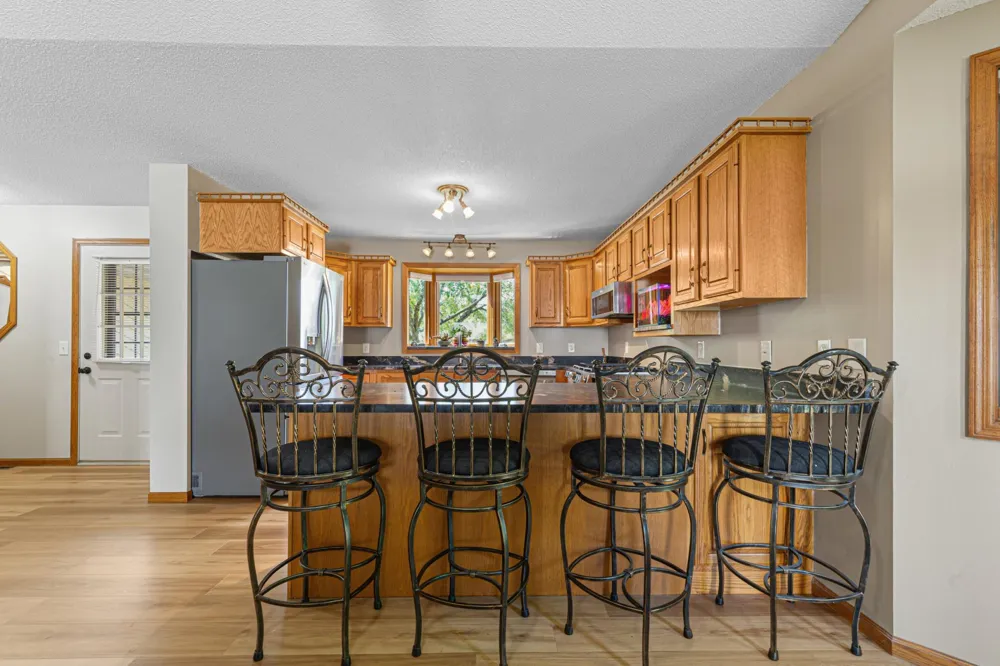 1612 Trailwood Lane SW Faribault, MN 55021