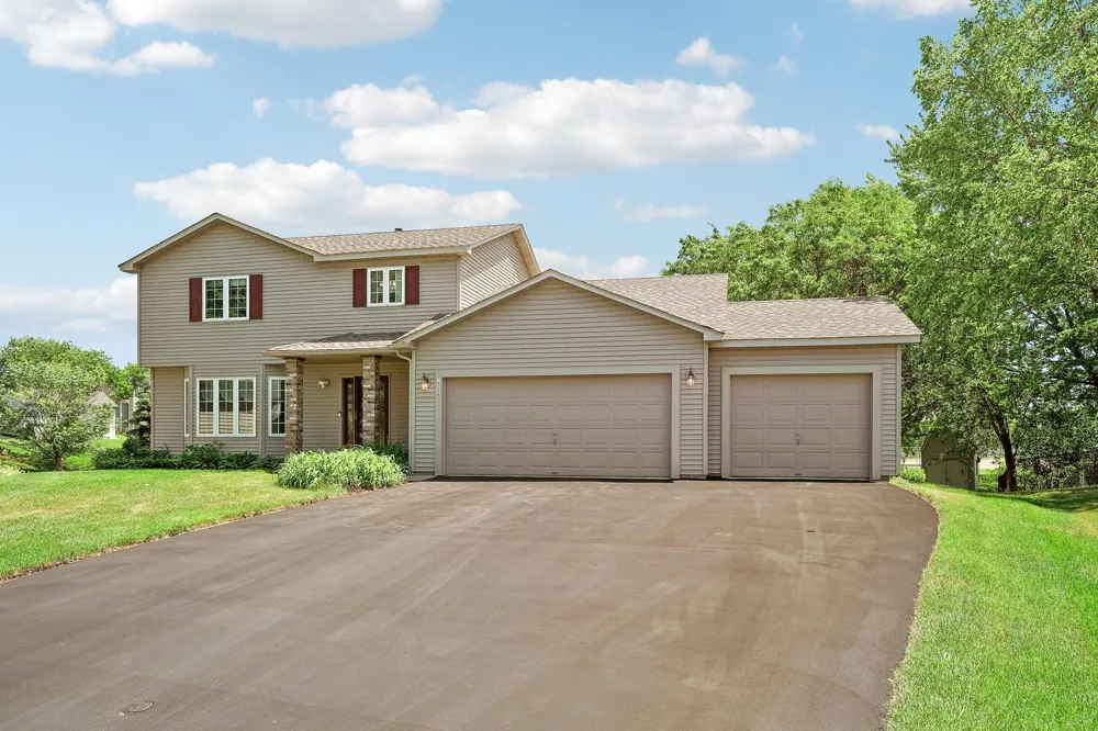 14246 Dearborn Path Rosemount, MN 55068