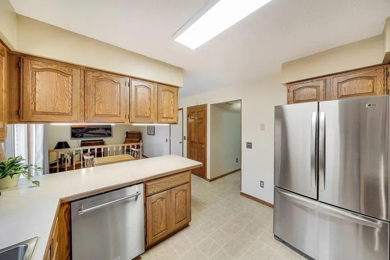 14246 Dearborn Path Rosemount, MN 55068