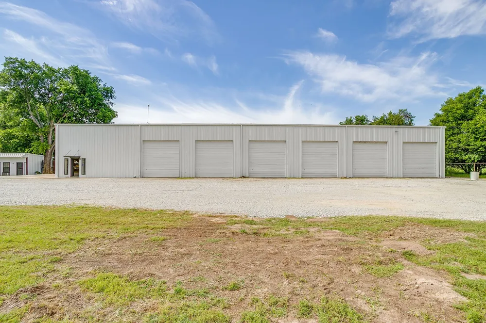 1600 FM 3433 Newark, TX 76071