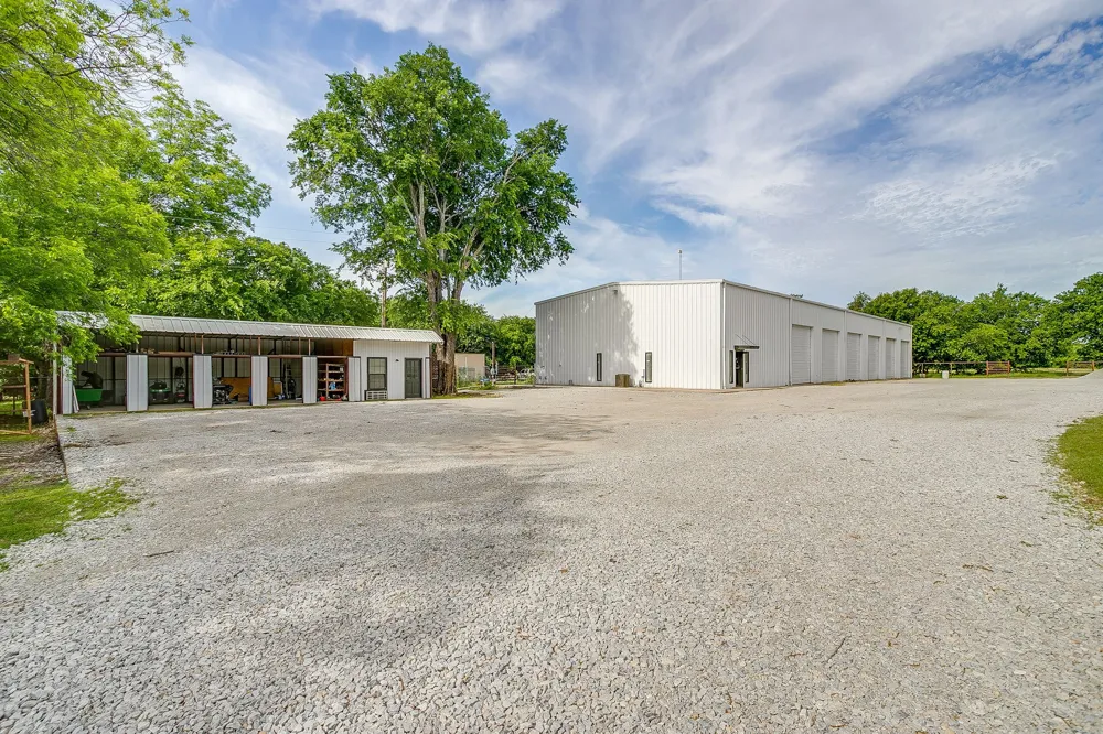 1600 FM 3433 Newark, TX 76071