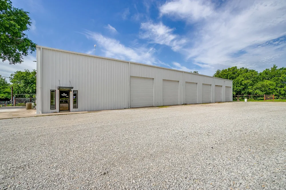 1600 FM 3433 Newark, TX 76071