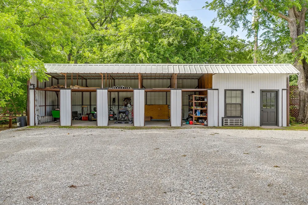 1600 FM 3433 Newark, TX 76071