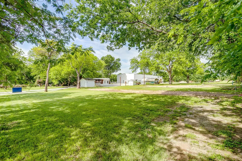 1600 FM 3433 Newark, TX 76071