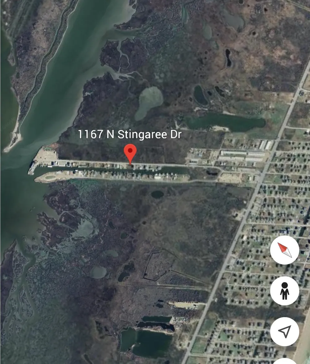 1169 Stingaree Drive Crystal Beach, TX 77650